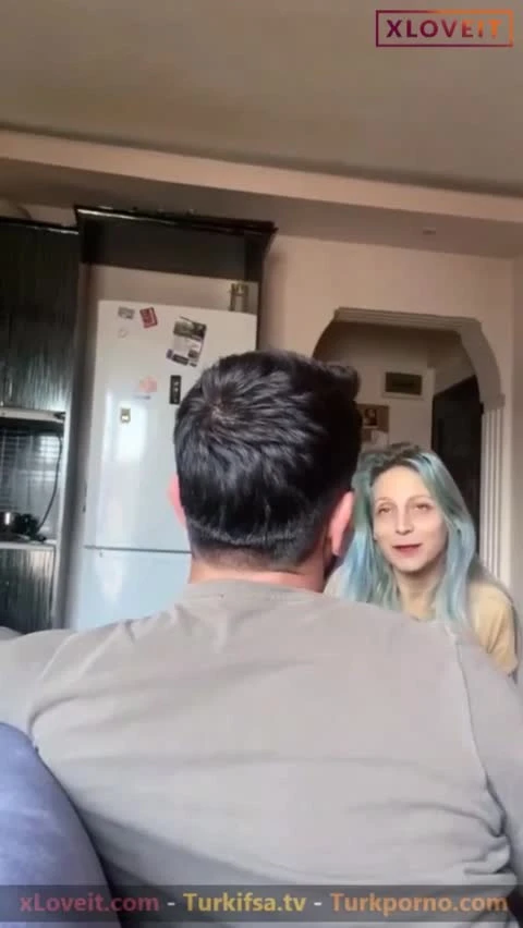 Mavi Sese saksoyu çekip yarrağı içine alıp doyasıya