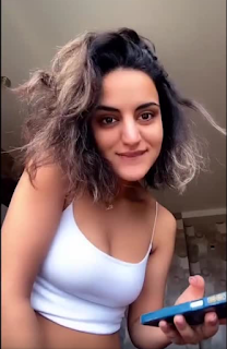 Hatun Resmen Bize Izdırap Çektiriyor. Beyler ayar oluyorum